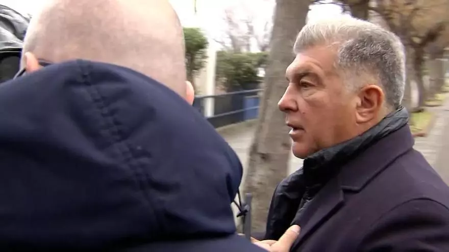 Laporta no quiso valorar la eliminación del Real Madrid a su llegada a la comida de directivas