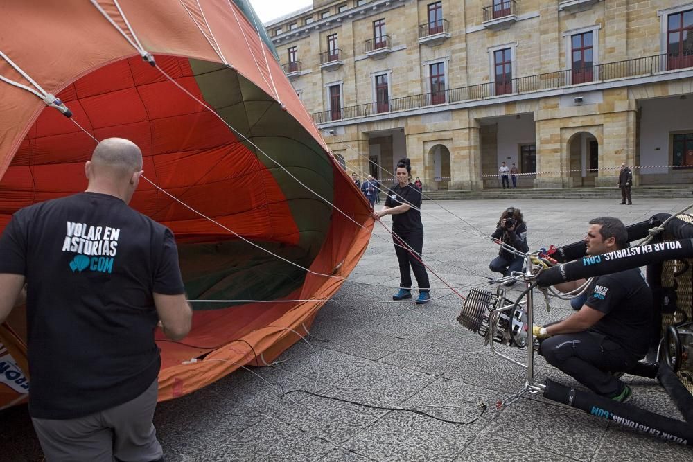 Presentación de la I Regata de globos aerostáticos de Gijón