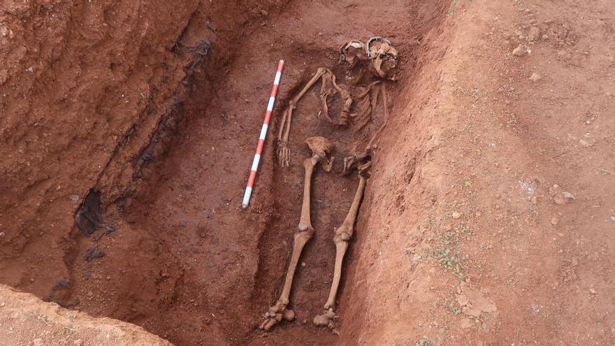 Cuerpo encontrado en la excavación de la fosa común del cementerio viejo de Ibiza.