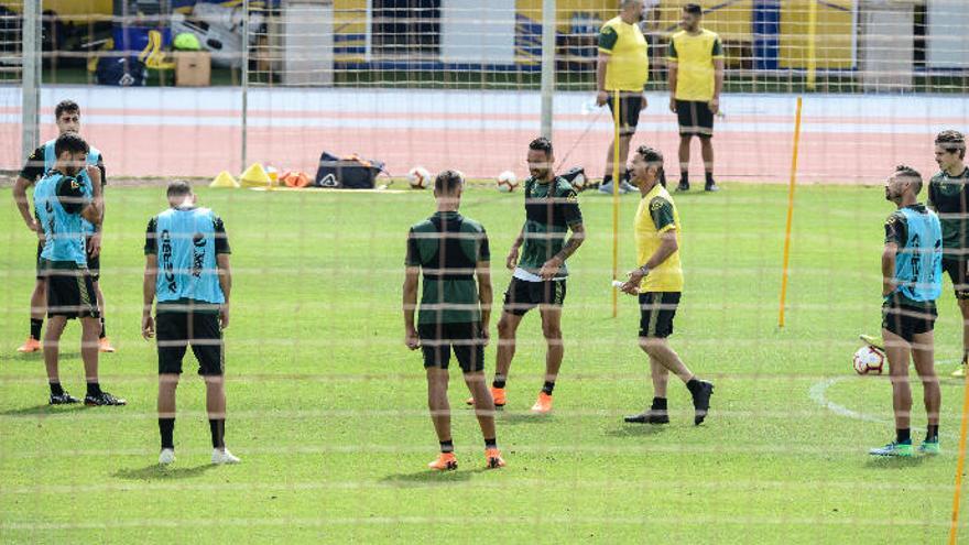 Lo insólito en la historia de la UD: puerta cerrada en el segundo día de pretemporada