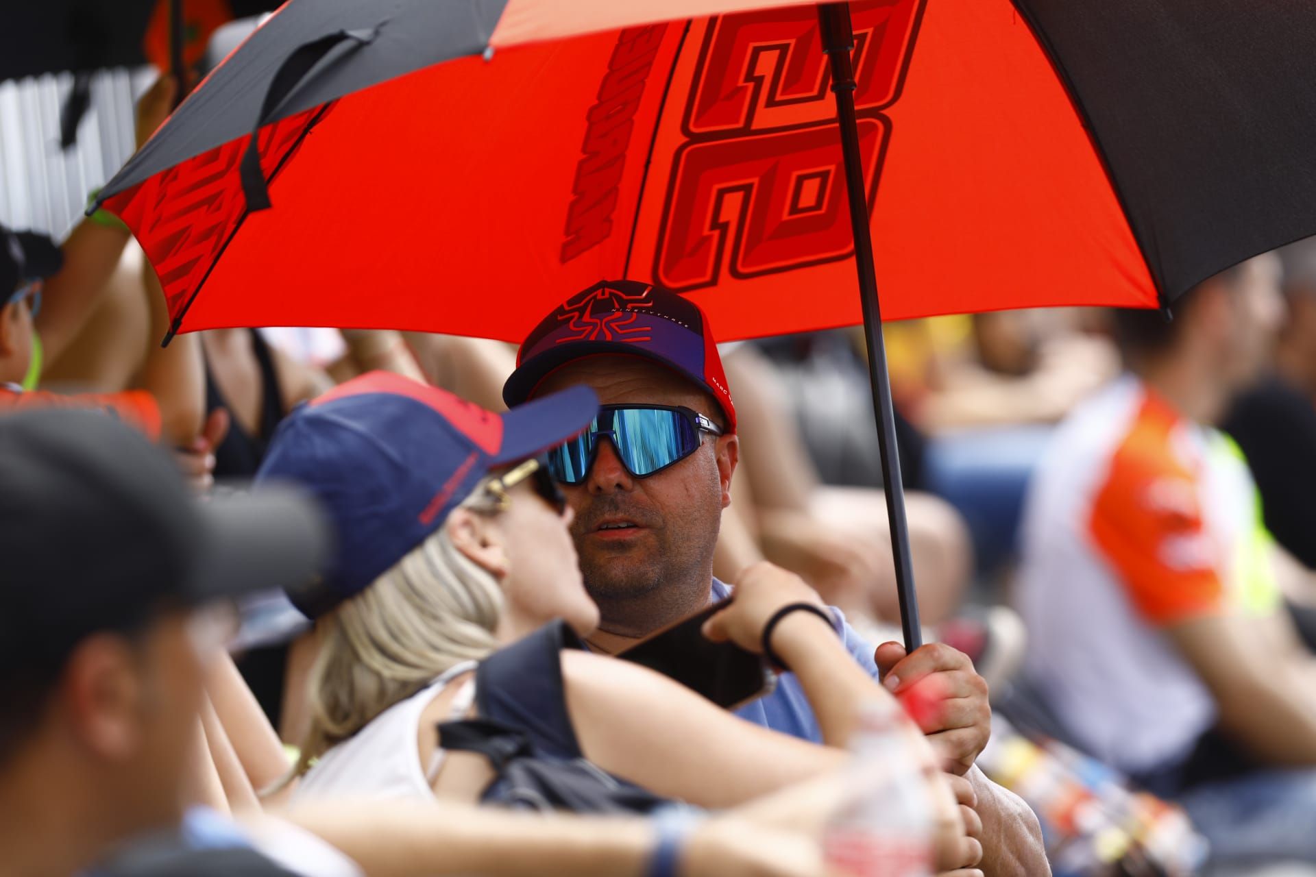 En imágenes | El público vuelve a disfrutar de los mejores motociclistas del mundo en Motorland