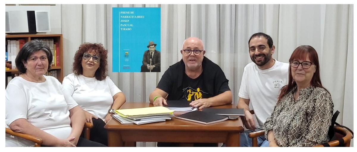 Imatge del jurat del Premi de Narrativa Breu Josep Pascual Tirado d'aquest 2025.