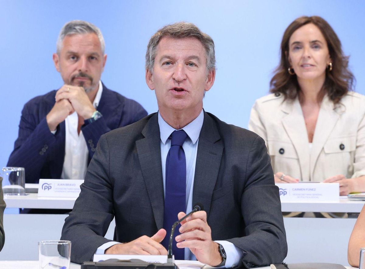 Feijóo dona per acabada la legislatura i s’ofereix a "reconstruir" Espanya Feijóo dona per acabada la legislatura i s’ofereix a "reconstruir" Espanya