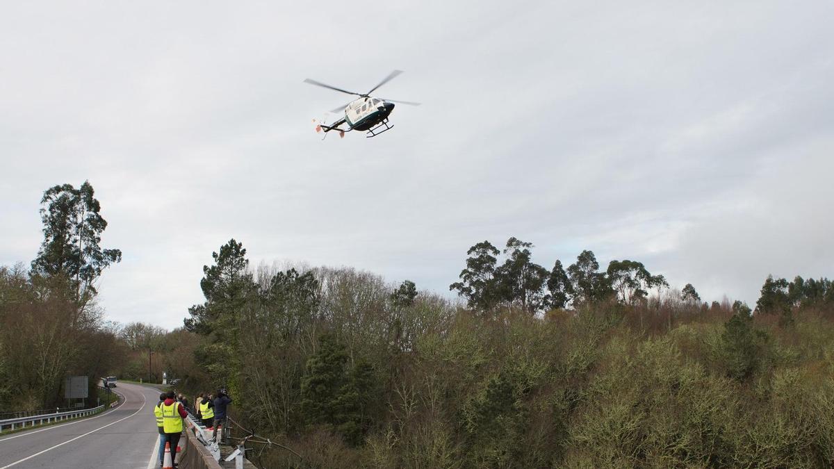 Accidente de autobús en el Lérez: el helicóptero Pesca I localiza a la séptima víctima