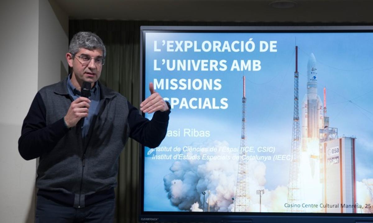 Ignasi Ribas Canudas fotografiat al Casino de Manresa