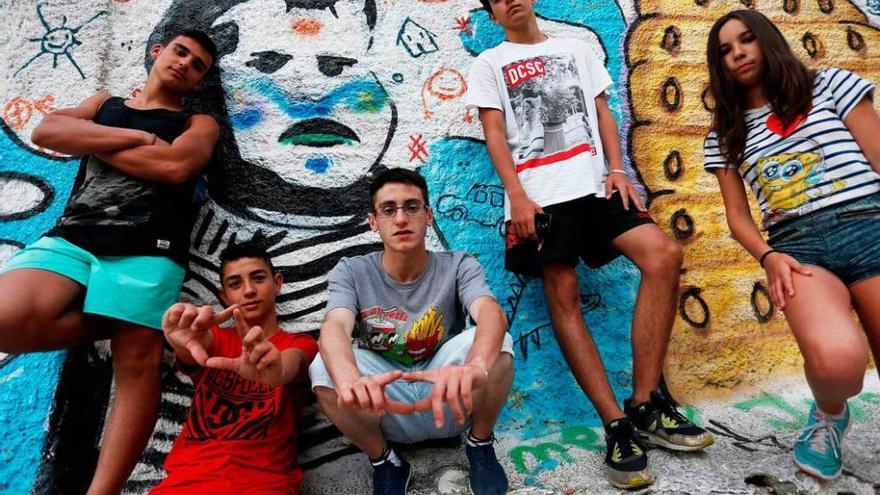 Los adolescentes pisan fuerte en el nuevo rap emergente de Avilés