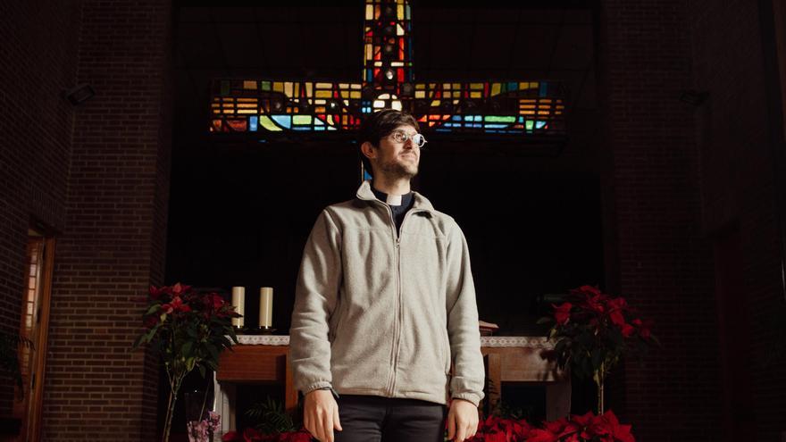 El padre Damián deja el sacerdocio: "No descarto formar mi propia familia"