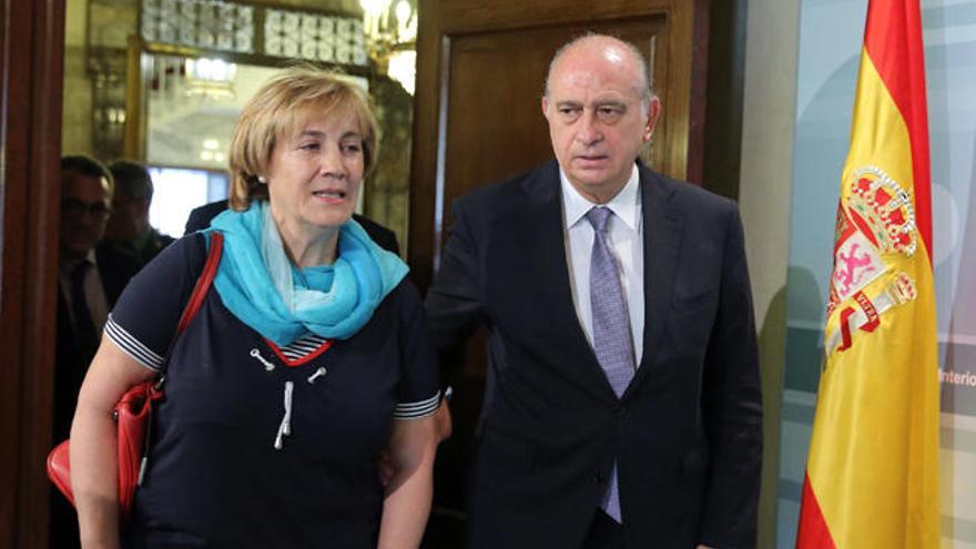 Olga Puig y el ministro Fernández.