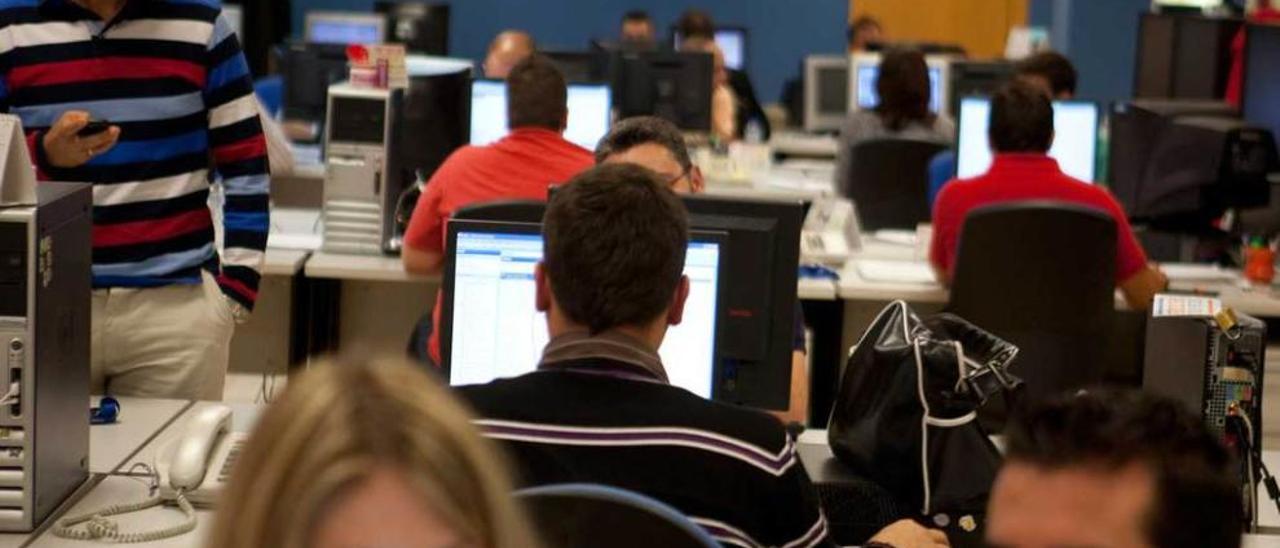 Trabajadores de Capgemini en las instalaciones de Valnalón, en una imagen de archivo.