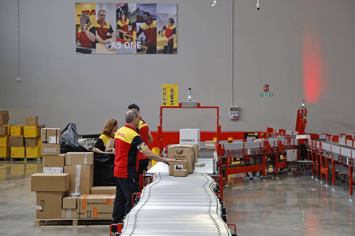 Vilablareix. Carrer de Raset 40. Inauguracio nova infraestructura logistica de DHL. Miguel Borras, director general de DHL Express Espanya.