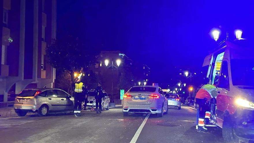 Herido un motorista en Oviedo tras sufrir un accidente de tráfico