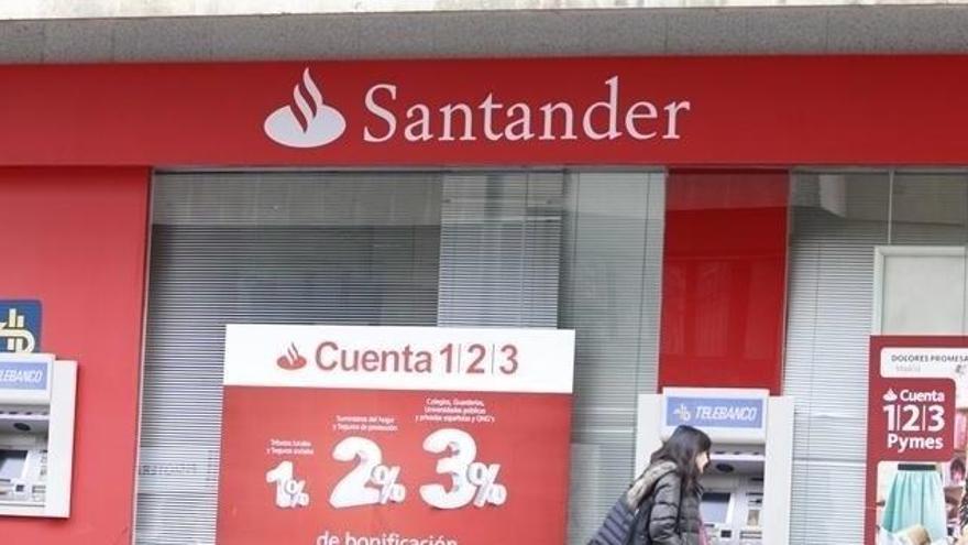 Imagen de una sucursal del Banco Santander.