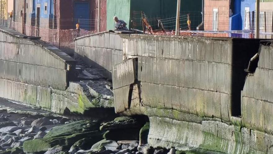 Tramo del paseo de San Cristóbal afectado por las obras y el temporal de Hermine que ha sido reparado.