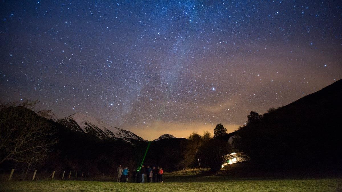 Disfrutar de los cielos nocturnos en los Pirineos