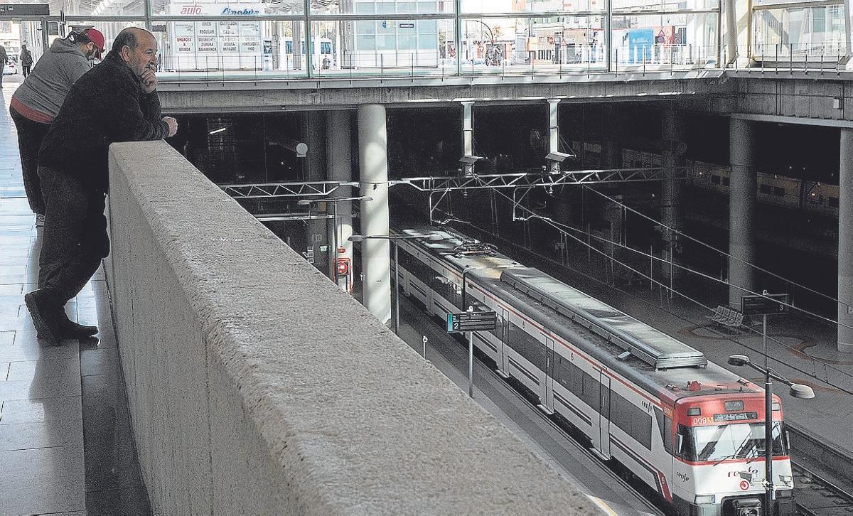 09012018 Cancelaciones en trenes de cercanias rodalia en la estacion de Castello