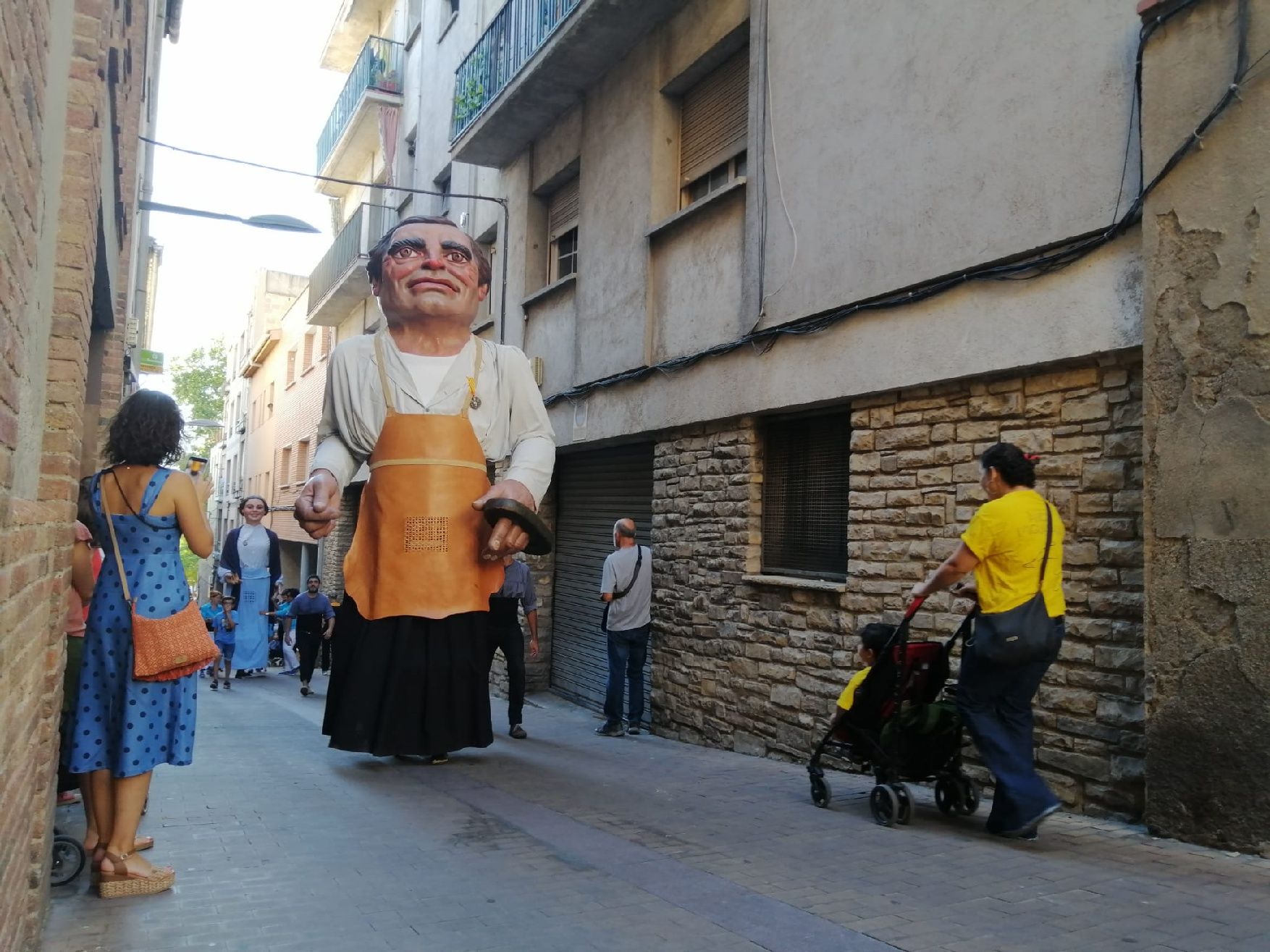 Igualada treu la imatgeria en la vigília de Sant Bartomeu