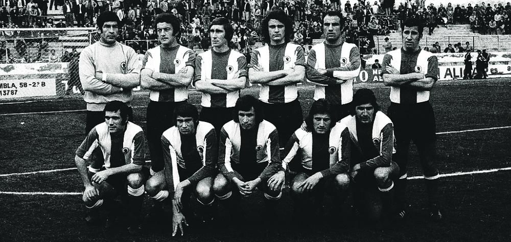 Hércules. De pie: Humberto, Santamaría, Rivera, Albaladejo, Manolete y Pachón. Agachados: Andreu, Nagy, Omar Rey, Varela y Parés.