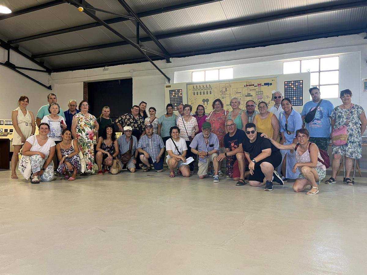 Alumnado y profesorado de los cursos de ASAPME