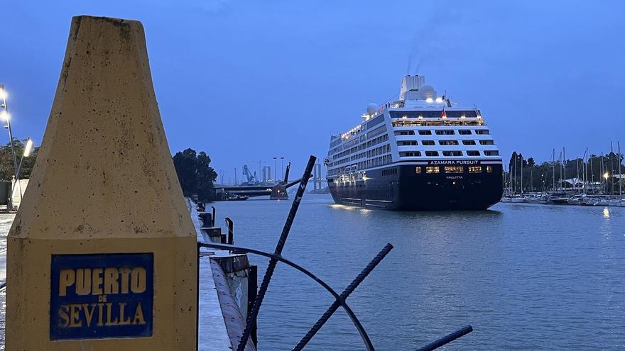 Comienza la temporada de cruceros con la llegada de 675 cruceristas a Sevilla este Lunes Santo