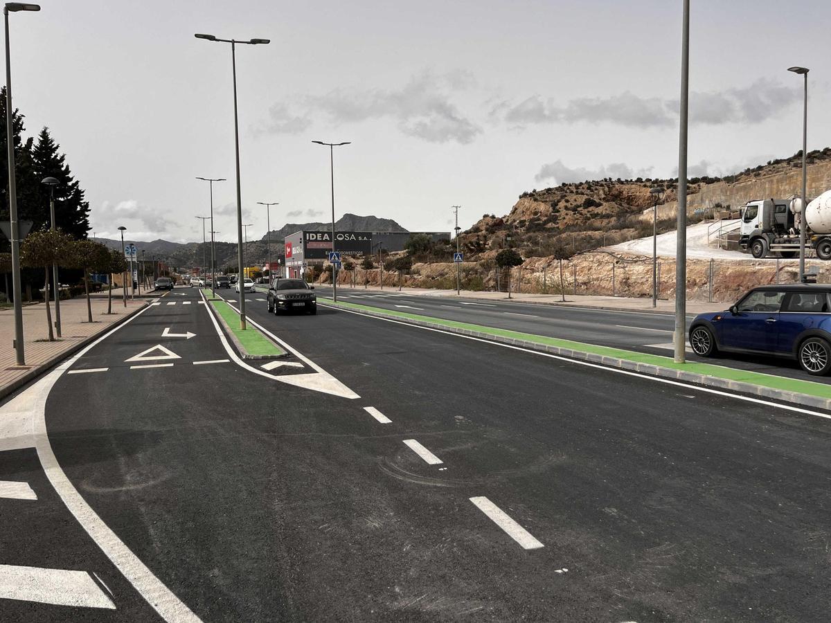 Así ha quedado una de las calles del polígono del Guirney.