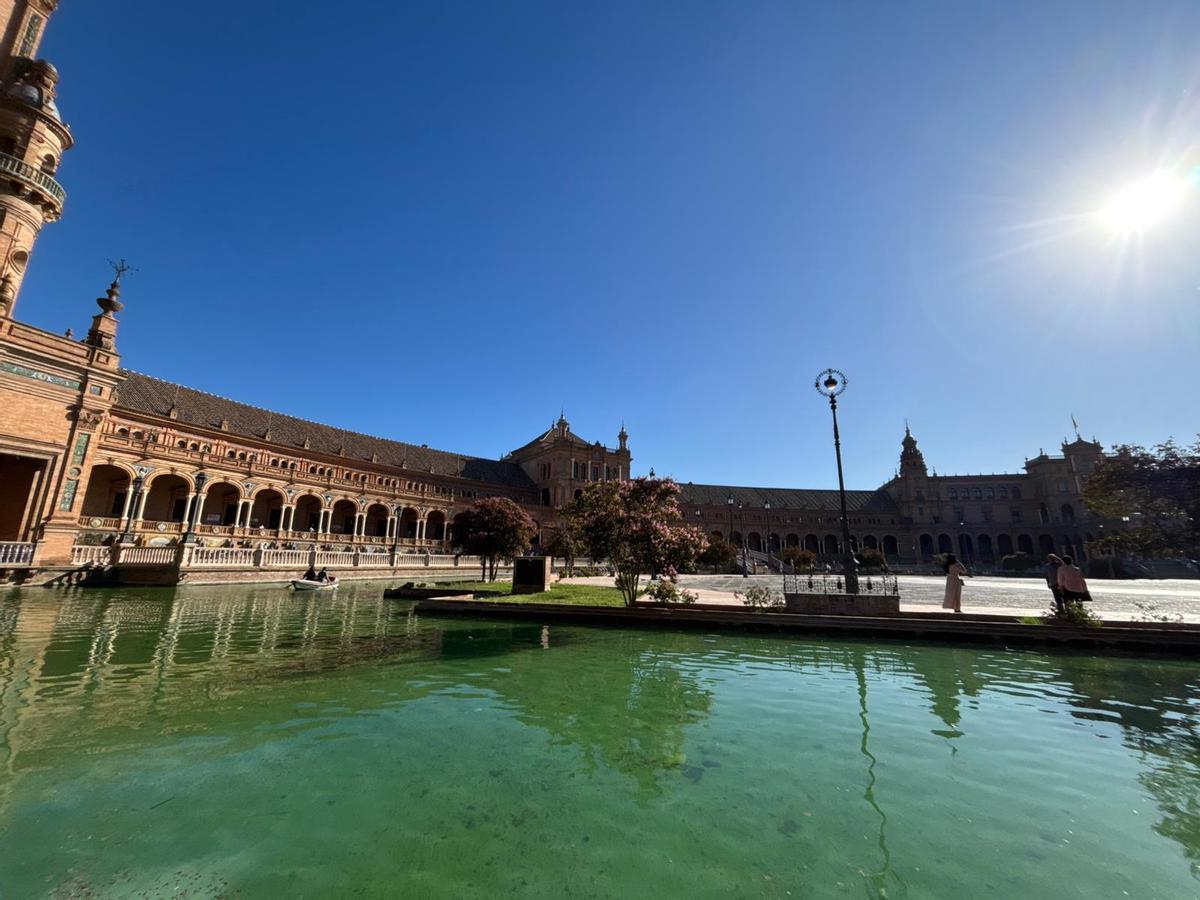 Estado actual de la ría de la Plaza de España.
