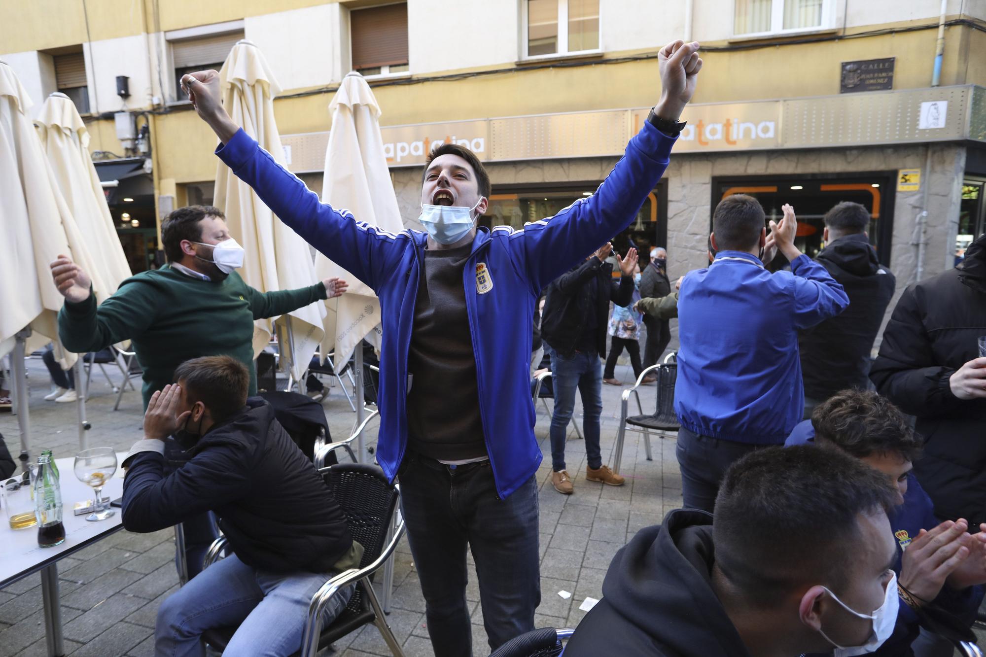 El ambiente en Oviedo durante el derbi