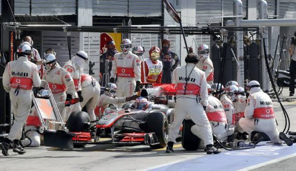 Alonso vence en Monza