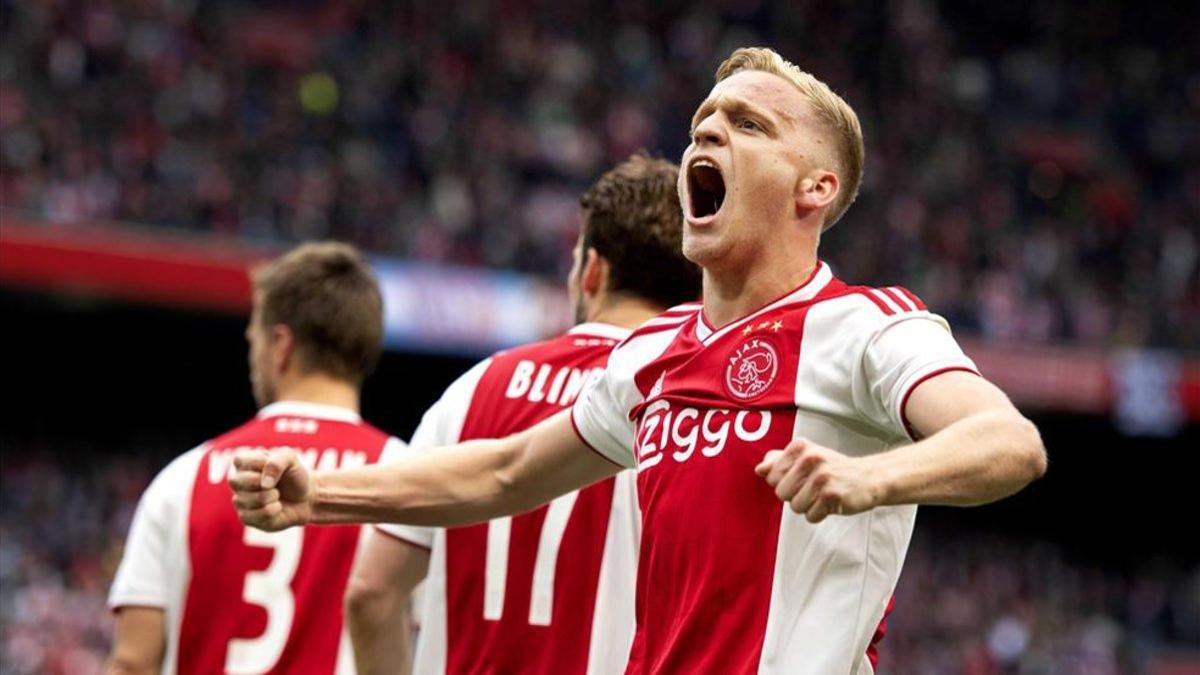 Van de Beek, uno de los pilares del Ajax la temporada 2018-19
