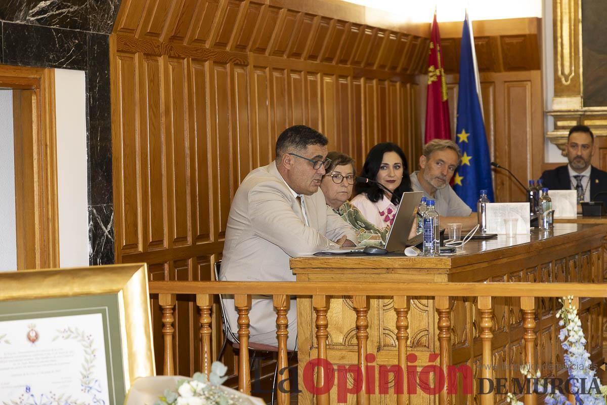 Así se ha vivido el emocionante acto del nombramiento de 'Hijo Predilecto' de Caravaca al doctor Juan Manuel Laborda