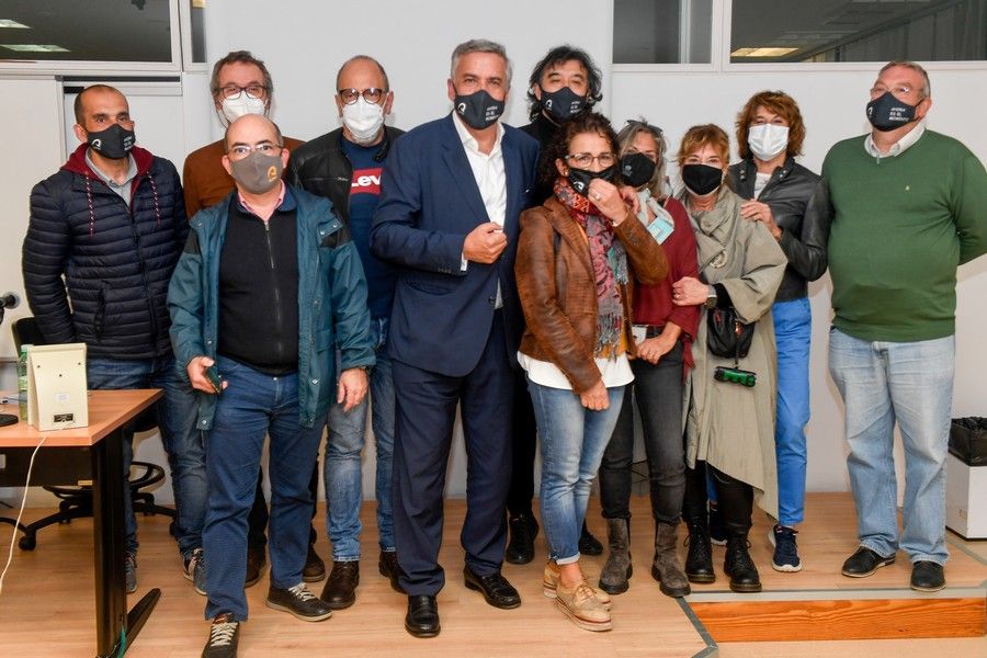 El equipo de Luis Serra celebra la victoria en las elecciones de la ULPGC