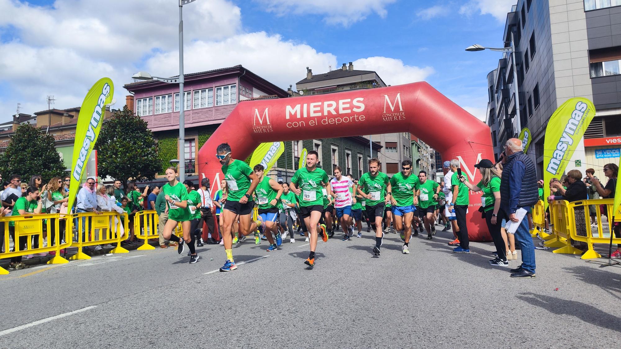 La carrera contra el cáncer de Mieres, en imágenes.