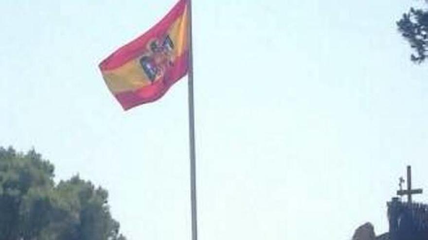 Polémica por una bandera franquista