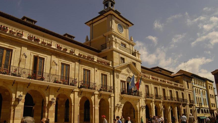 ¿Cuál es la situación de la plantilla del Ayuntamiento de Oviedo? El PSOE denuncia estas carencias