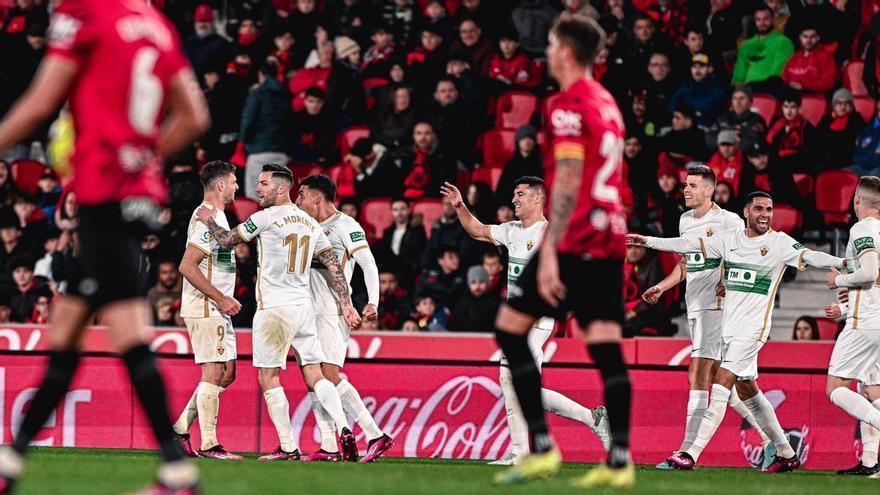 El Elche prepara la visita del Valladolid con solo tres bajas