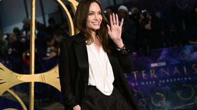 Angelina Jolie, a todo volumen y en dos colores en Londres