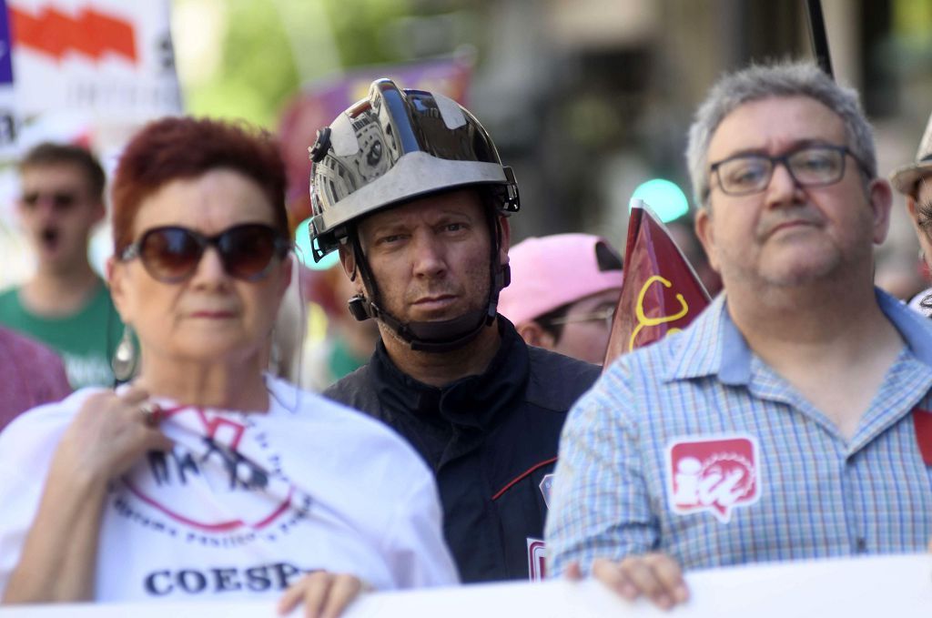 Las mareas se echan a la calle en el Día de la Región de Murcia