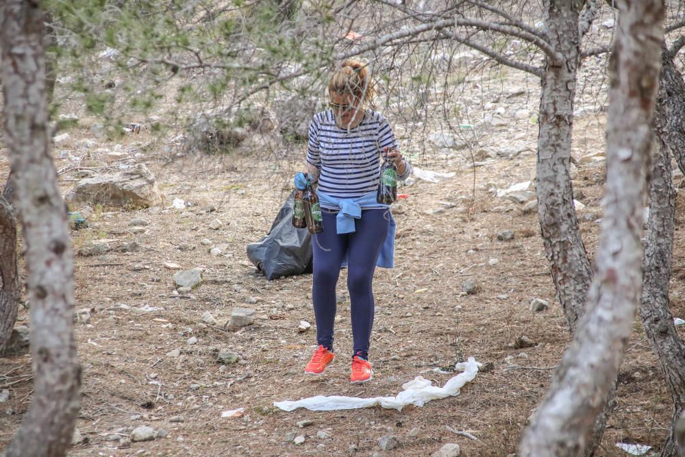 Voluntarios recogen 10 toneladas de basura de la s