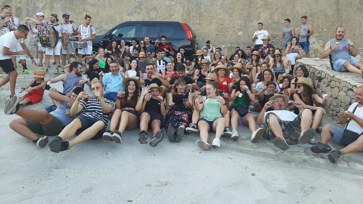 Els veïns i veïnes de Vilar de Canes es preparen per a viure la setmana de l'any més esperada.