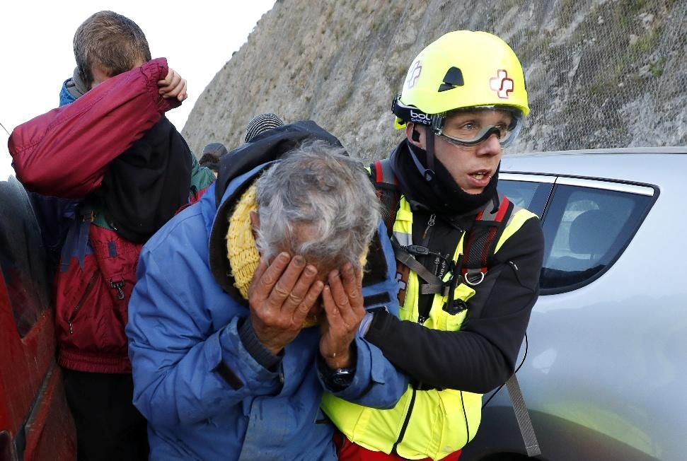 La Gendarmeria francesa retira els manifestants de