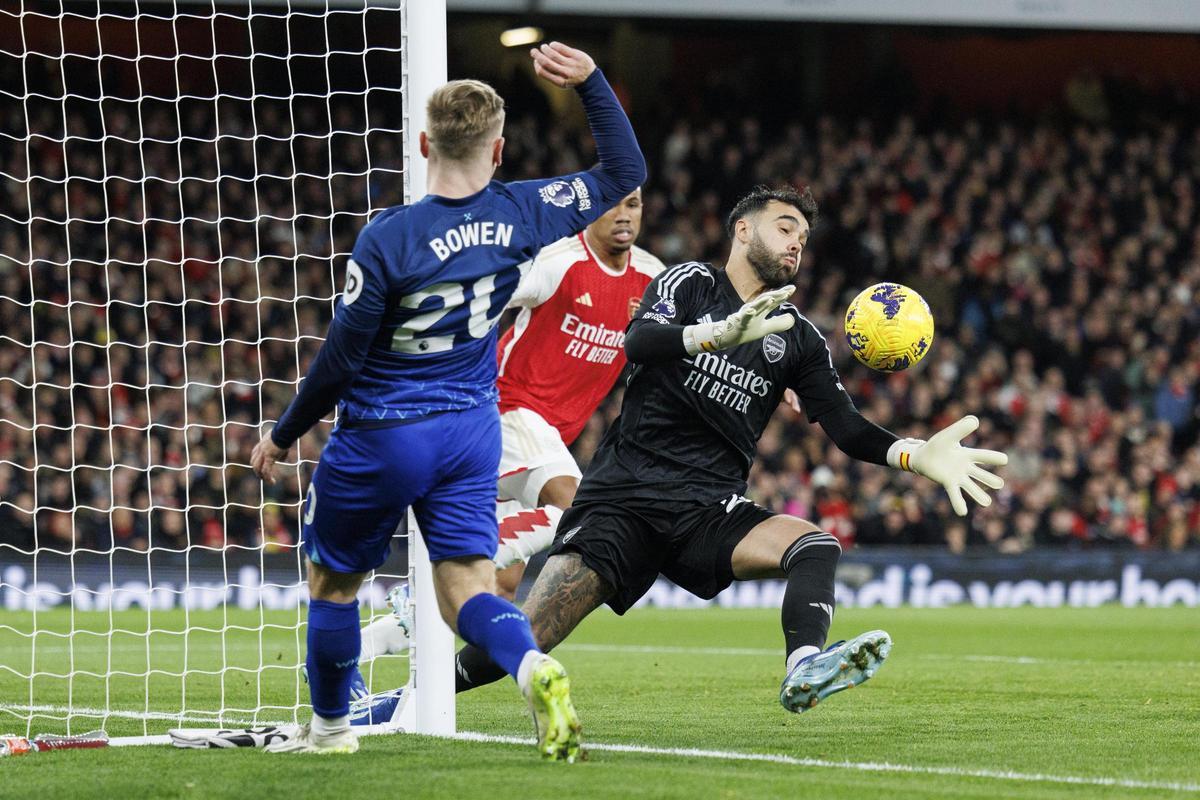El primer gol del West Ham llegó con mucha polémica.