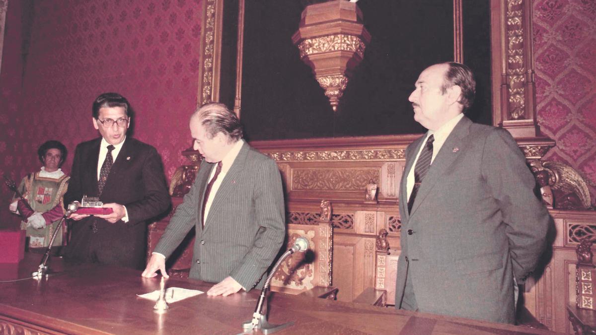 Con Jordi Pujol y Jeroni Albertí en la sede del Consell de Mallorca