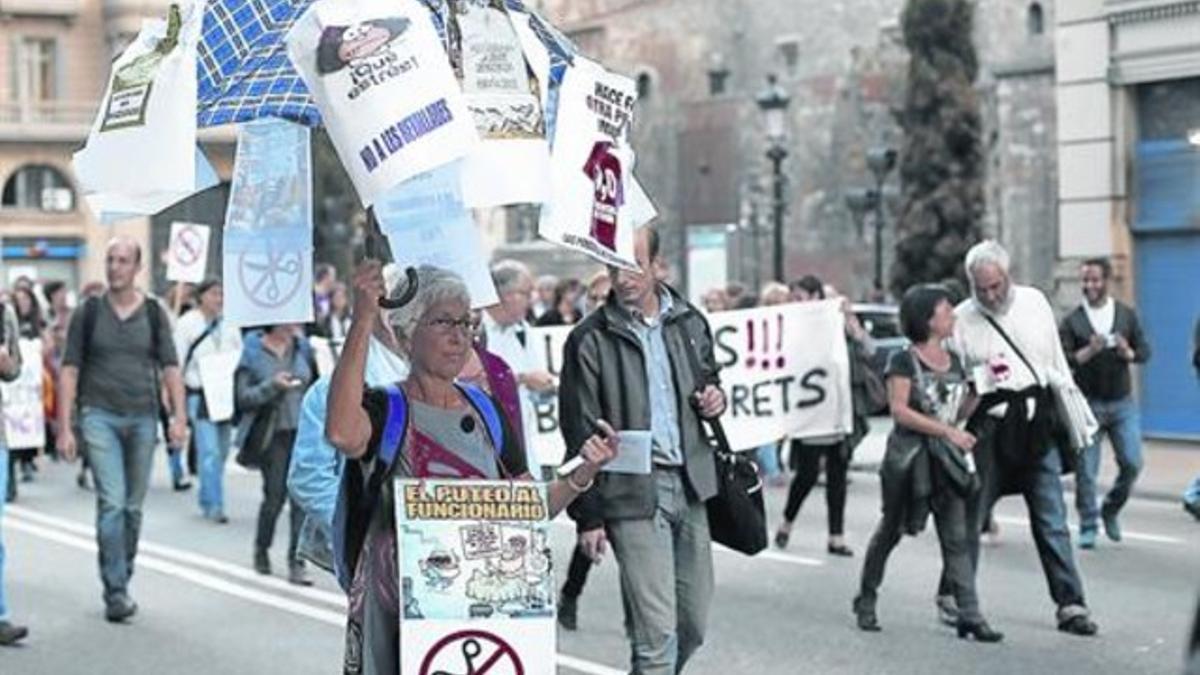 Una de las protesta de empleados públicos en contra de los recortes, en Barcelona en el 2012.