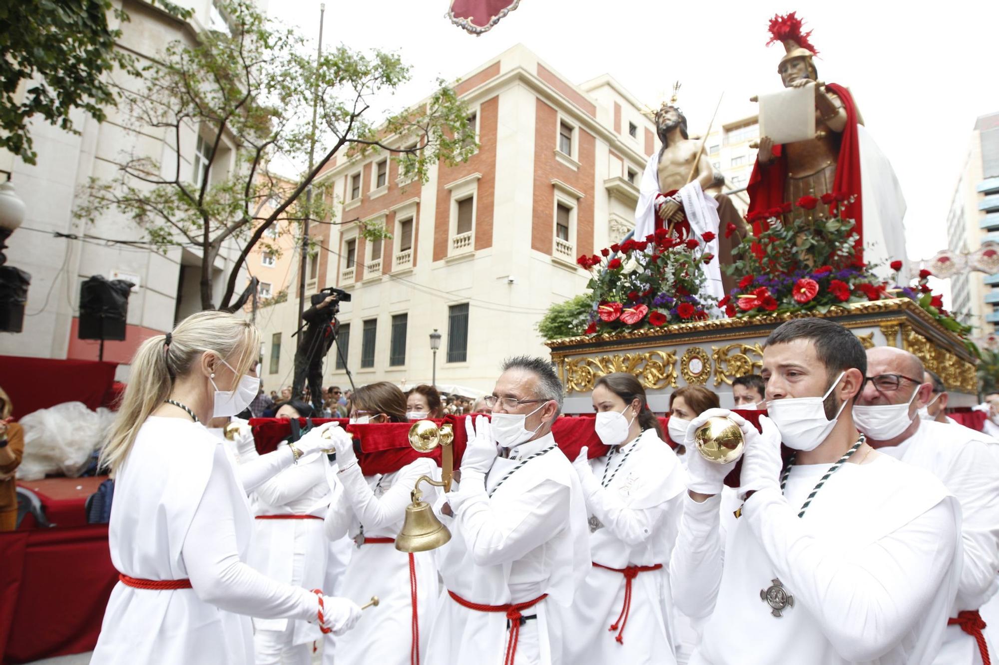 La exalcaldesa Sonia Castedo presente en la procesión de la Sentencia en el Viernes Santo en Alicante