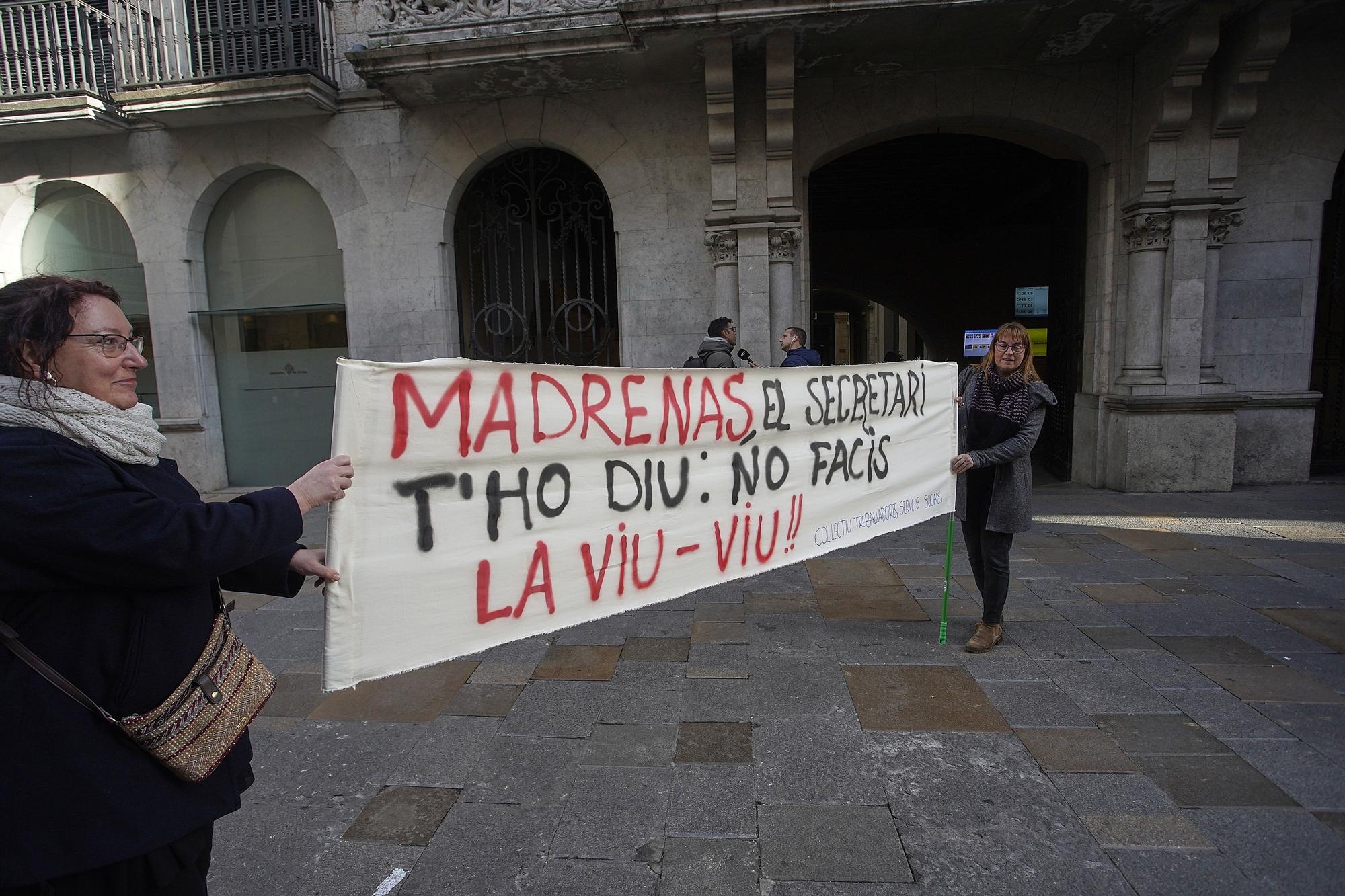 La Policia Municipal es torna a manifestar abans del ple de Girona