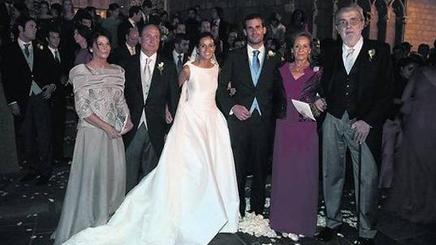 Políticos y empresarios, en la boda del hijo de Lara