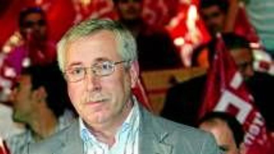 Ignacio Fernández Toxo SECRETARIO GENERAL DE CCOO: &quot;A los trabajadores del campo hay que darles derechos, no revisar el PER&quot;