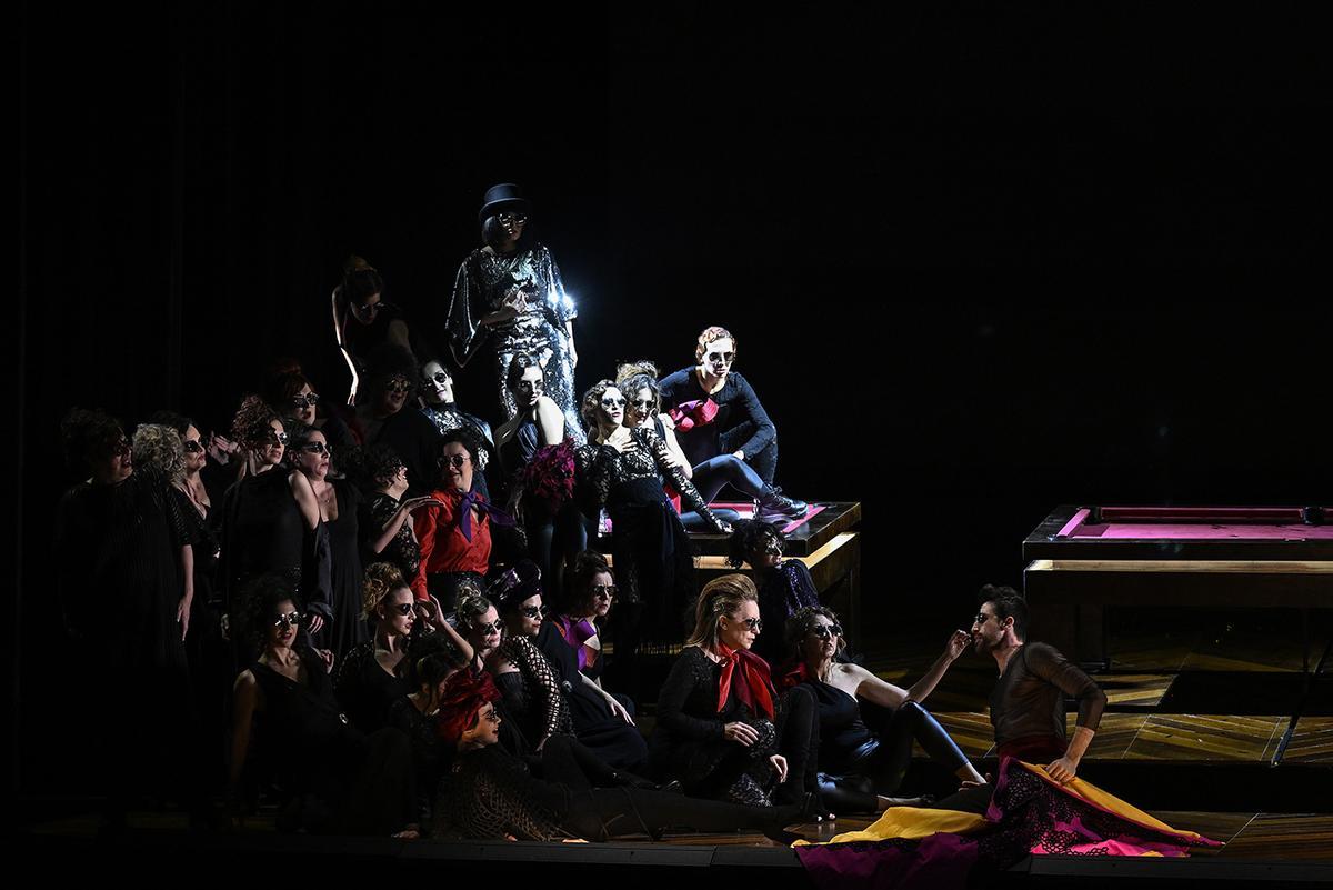 EN IMÁGENES: Ópera "La traviata" en Oviedo