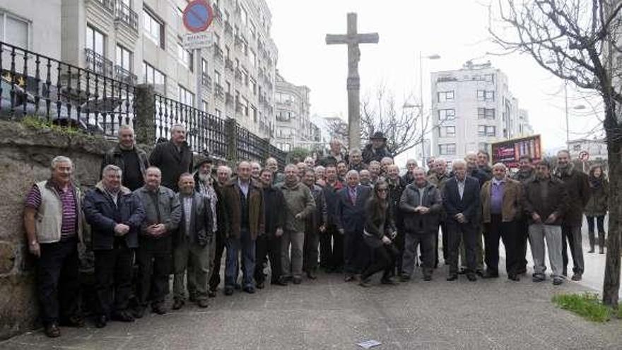 Asistentes a la 17 &quot;xuntanza&quot; anual de los quintos de 1969-71. // N. P.