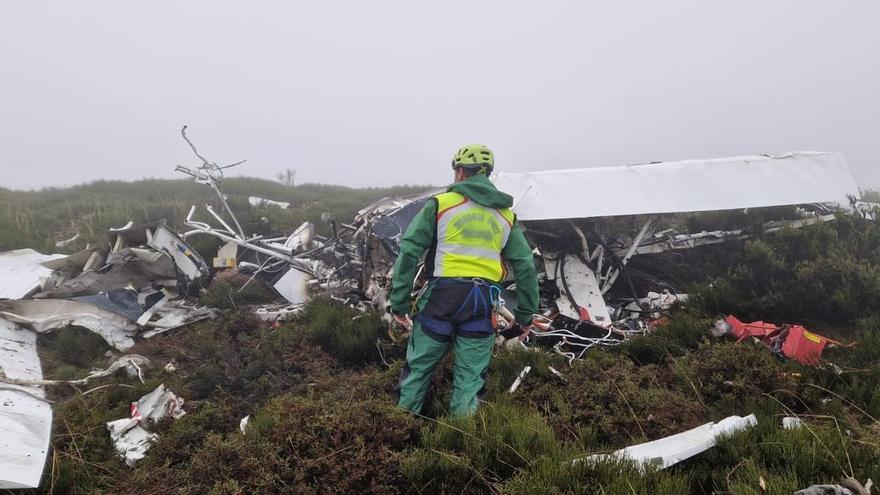 Hallado muerto al piloto de la avioneta antiincendios siniestrada en Pena Trevinca