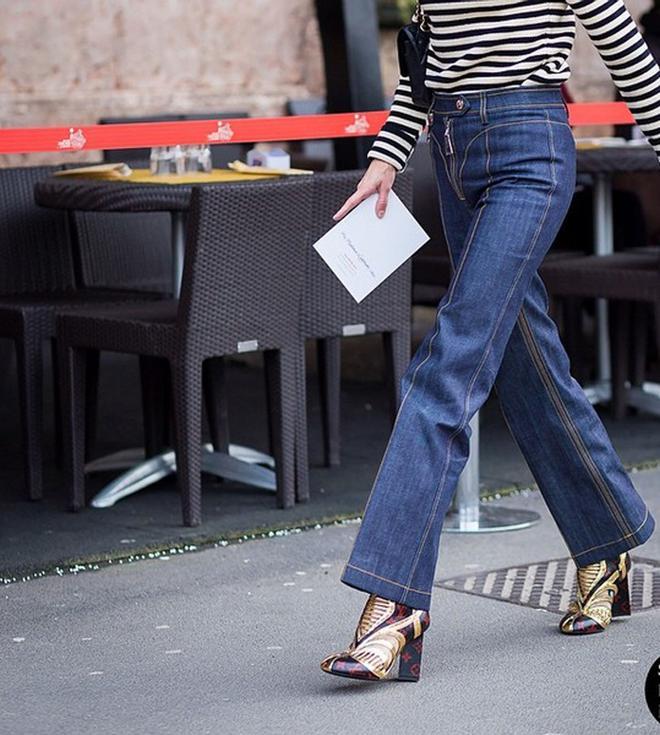 Tendencia: Botines dorados estampados